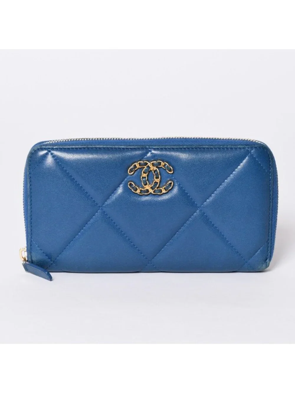 Chanel CC Logo Round Wallet Quilted Blue Leather Gold